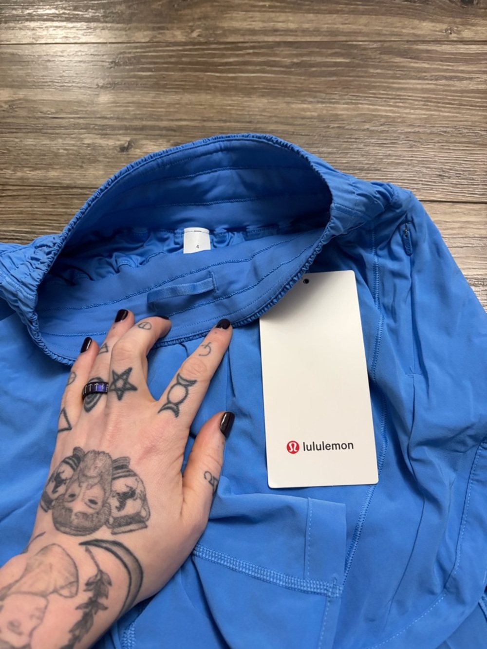 NWT Lululemon Track That High-Rise Lined Short *5" (Pool Party) Size 4 - Picture 8 of 9